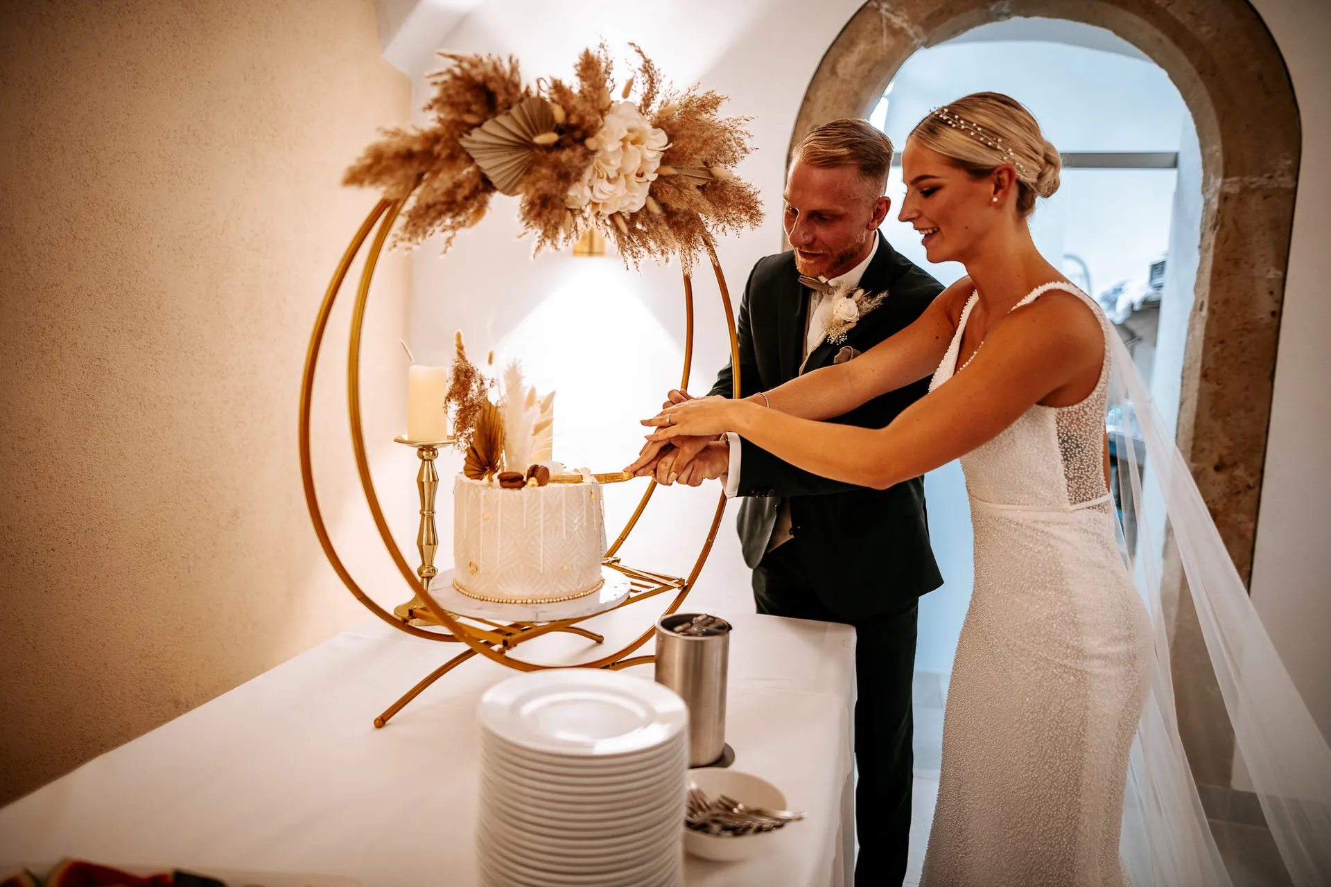 Brautpaar Alessa und Andi im Schloss Walkershofen